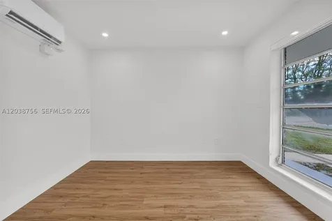 8201 SW 42nd Street Miami FL 33155