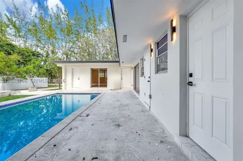 8201 SW 42nd Street Miami FL 33155