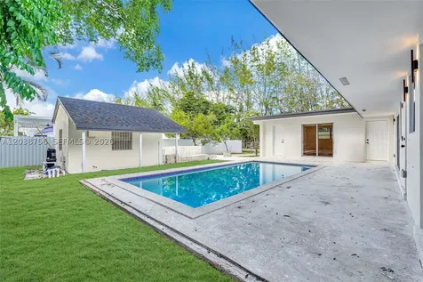 8201 SW 42nd Street Miami FL 33155