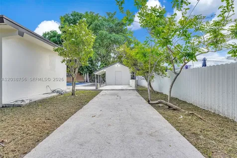 8201 SW 42nd Street Miami FL 33155