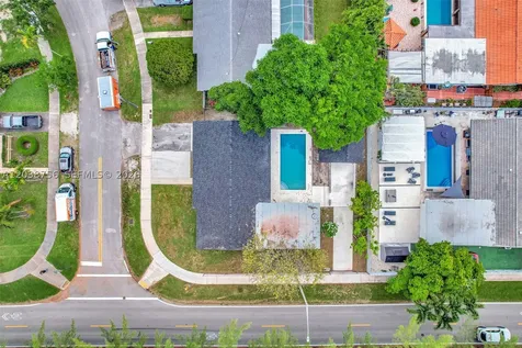 8201 SW 42nd Street Miami FL 33155