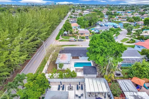 8201 SW 42nd Street Miami FL 33155