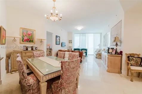 15811 Collins Avenue Sunny Isles Beach FL 33160