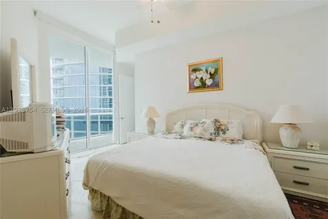 15811 Collins Avenue Sunny Isles Beach FL 33160