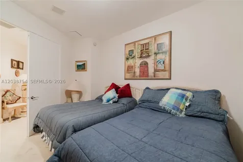 15811 Collins Avenue Sunny Isles Beach FL 33160