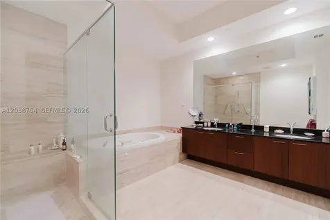 15811 Collins Avenue Sunny Isles Beach FL 33160