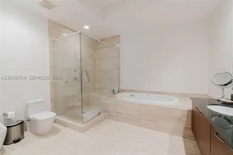 15811 Collins Avenue Sunny Isles Beach FL 33160