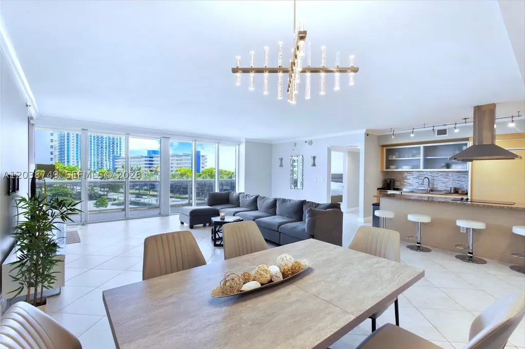 Hallandale Beach FL 33009