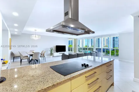 Hallandale Beach FL 33009
