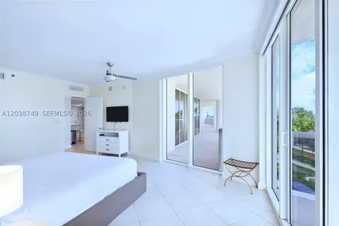 Hallandale Beach FL 33009