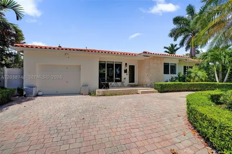 2025 Alamanda Drive North Miami FL 33181