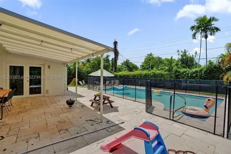 2025 Alamanda Drive North Miami FL 33181