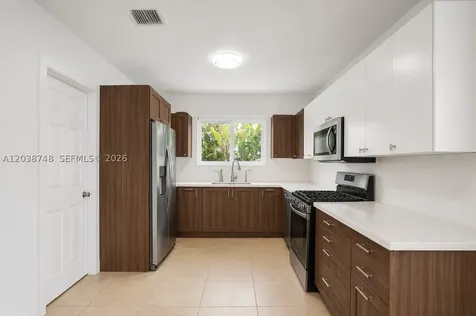 2025 Alamanda Drive North Miami FL 33181