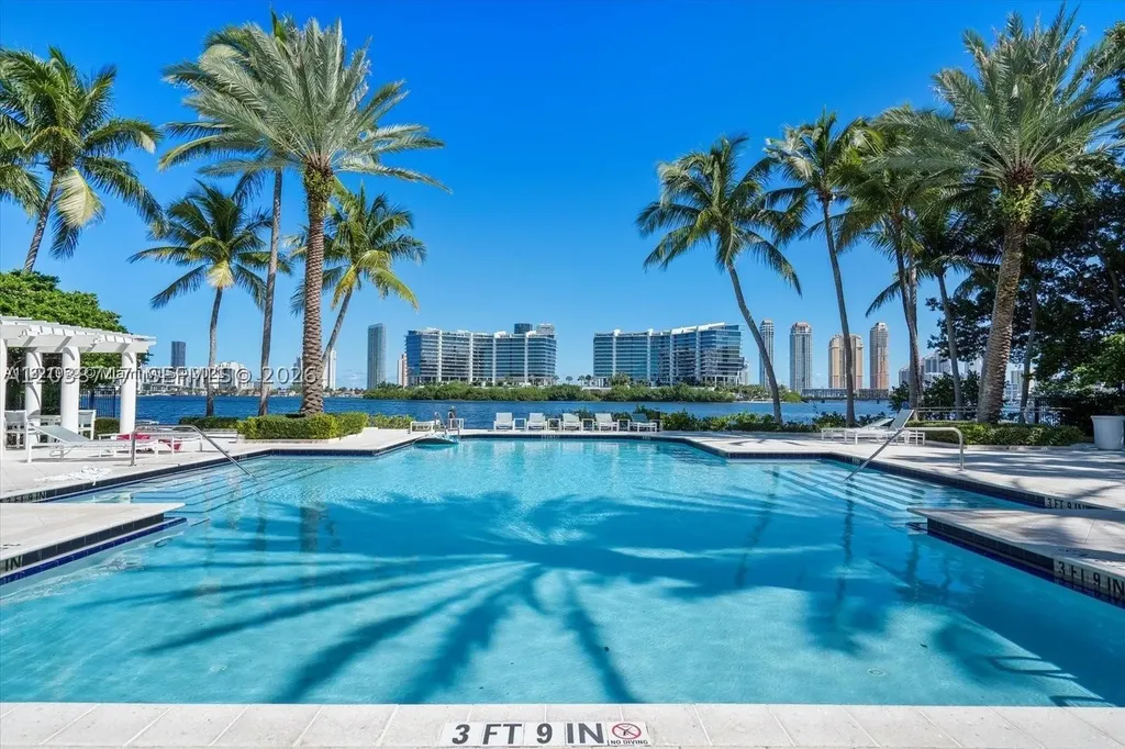 3125 NE 184th Street Aventura FL 33160