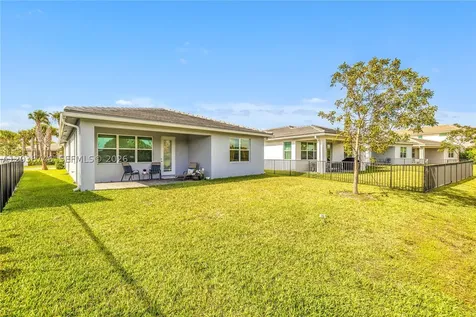 4242 Rosa Drive Deerfield Beach FL 33064