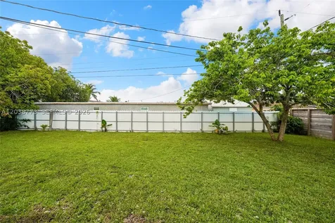 1805 NW 189th Terrace Miami Gardens FL 33056