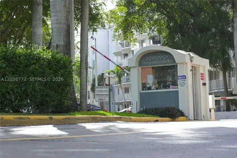 482 NW 165th St Road Miami FL 33169