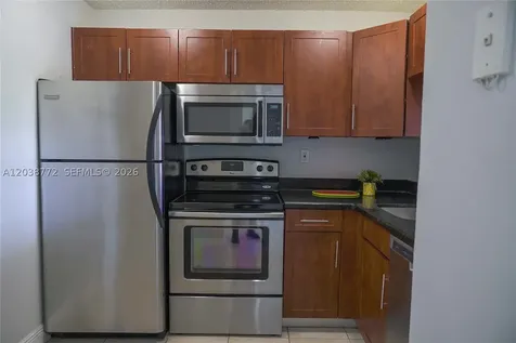 482 NW 165th St Road Miami FL 33169