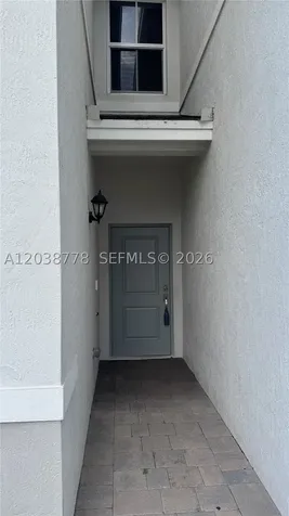 834 SE 16th Court Homestead FL 33034