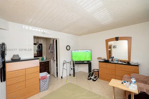 3531 Inverrary Drive Lauderhill FL 33319