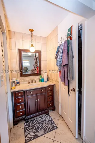 3531 Inverrary Drive Lauderhill FL 33319