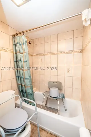 3531 Inverrary Drive Lauderhill FL 33319