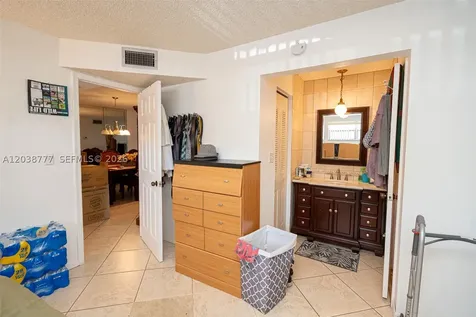 3531 Inverrary Drive Lauderhill FL 33319