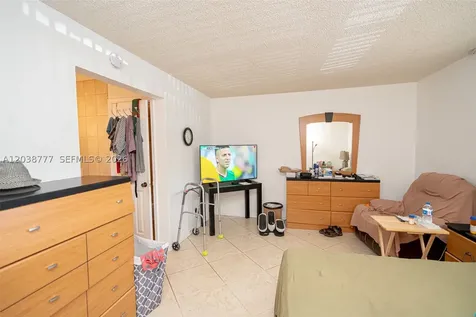 3531 Inverrary Drive Lauderhill FL 33319