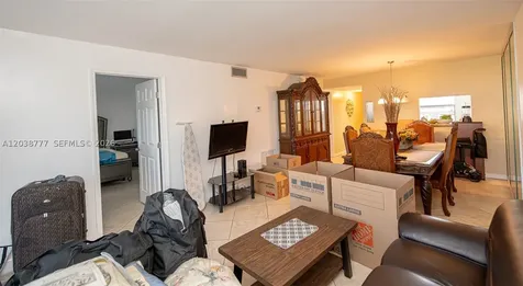3531 Inverrary Drive Lauderhill FL 33319