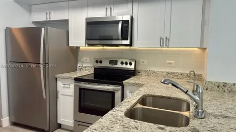 11155 SW 5th Place Pembroke Pines FL 33025
