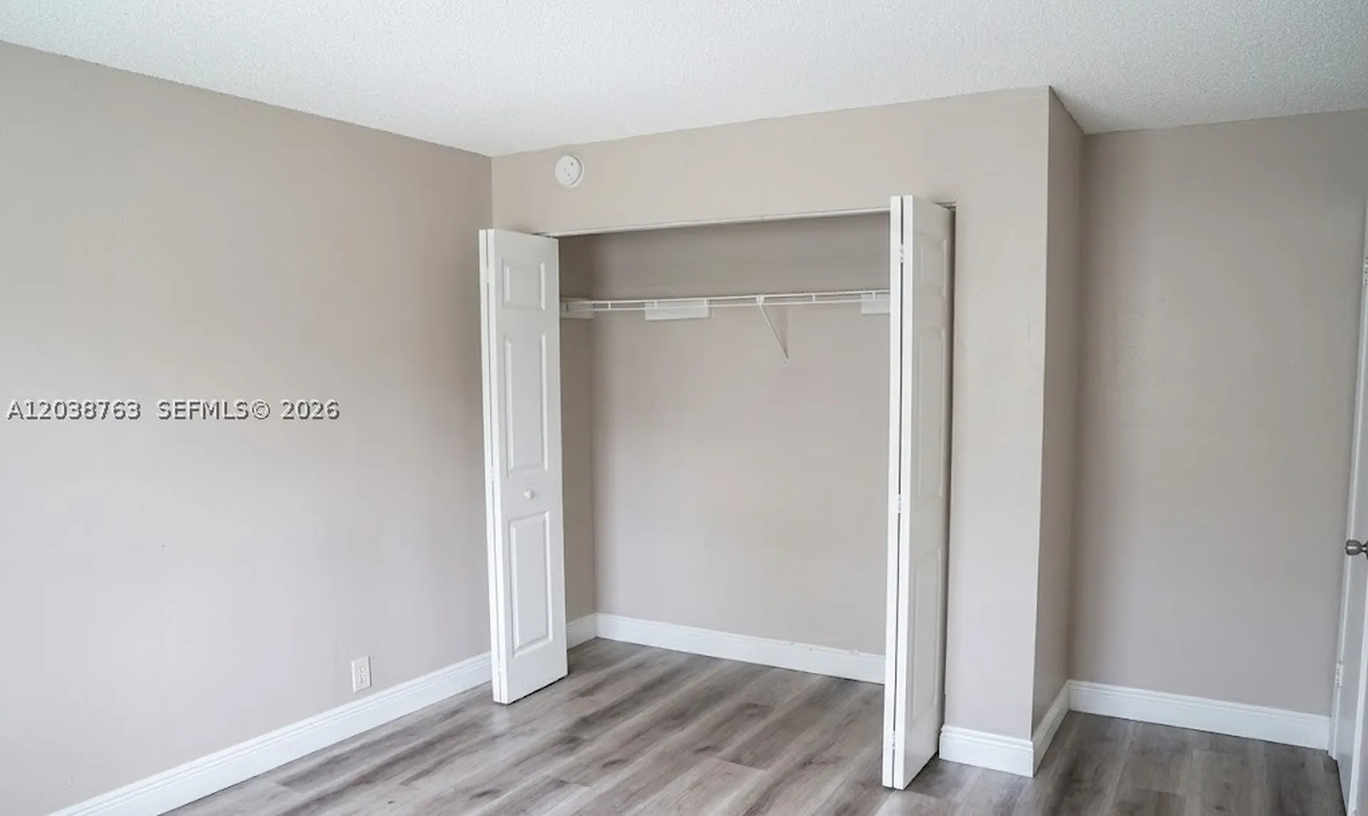 4240 Woodside Drive Coral Springs FL 33065