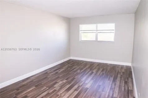 4240 Woodside Drive Coral Springs FL 33065