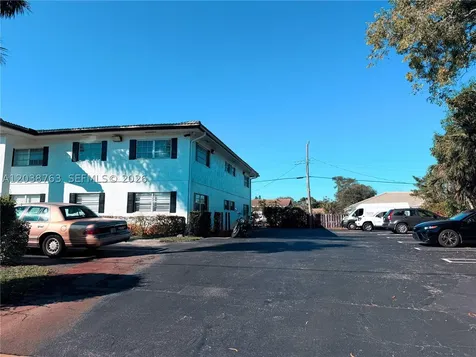 4240 Woodside Drive Coral Springs FL 33065