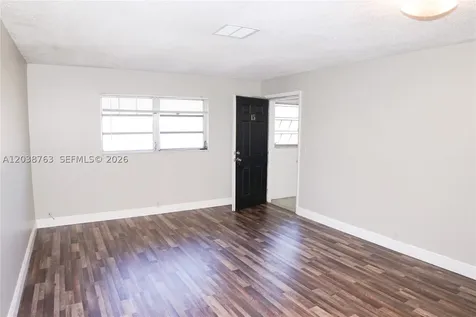 4240 Woodside Drive Coral Springs FL 33065