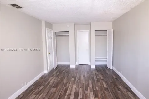 4240 Woodside Drive Coral Springs FL 33065