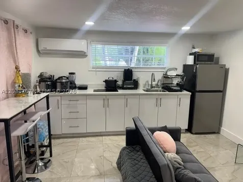 211 SW 71st Avenue Miami FL 33144