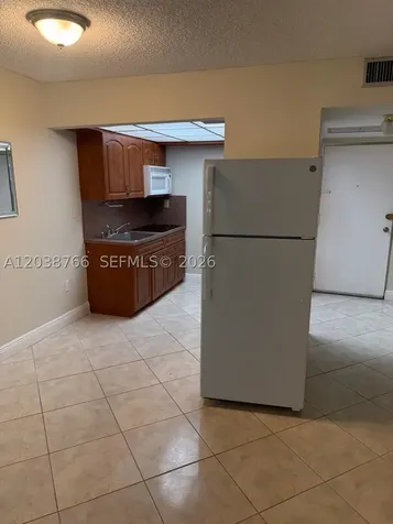 17570 Atlantic Boulevard Sunny Isles Beach FL 33160