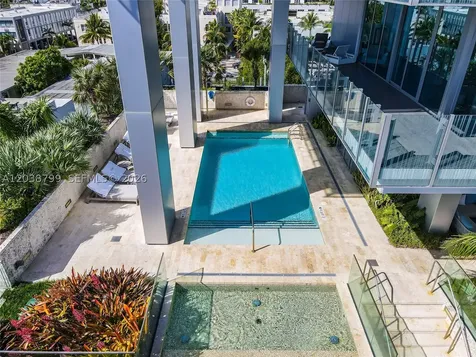 120 Ocean Drive Miami Beach FL 33139