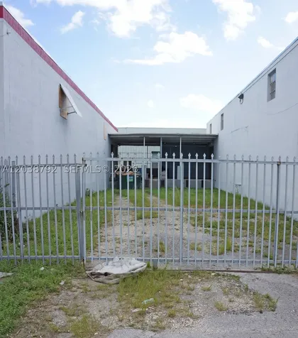 3690 NW 52nd Street Hialeah FL 33142