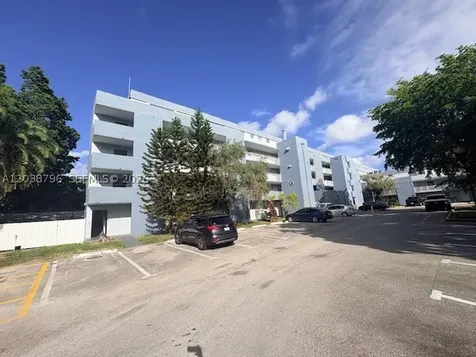 9375 Fontainebleau Boulevard Miami FL 33172