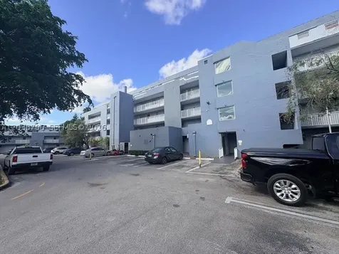 9375 Fontainebleau Boulevard Miami FL 33172