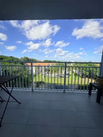 9375 Fontainebleau Boulevard Miami FL 33172