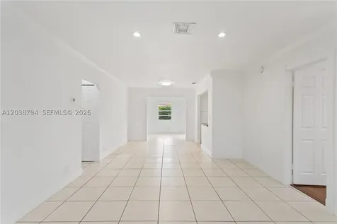 4151 SW 56th Avenue Davie FL 33314