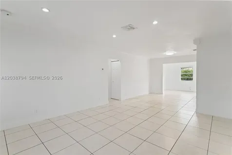 4151 SW 56th Avenue Davie FL 33314