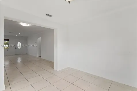 4151 SW 56th Avenue Davie FL 33314