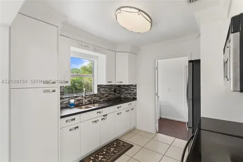 4151 SW 56th Avenue Davie FL 33314