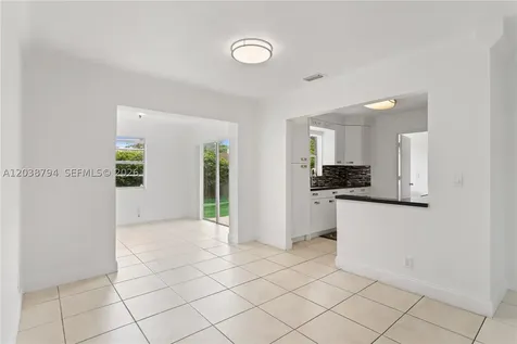 4151 SW 56th Avenue Davie FL 33314
