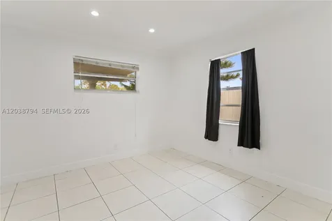 4151 SW 56th Avenue Davie FL 33314