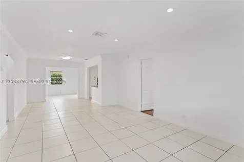 4151 SW 56th Avenue Davie FL 33314