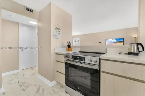 1418 Collins Avenue Miami Beach FL 33139